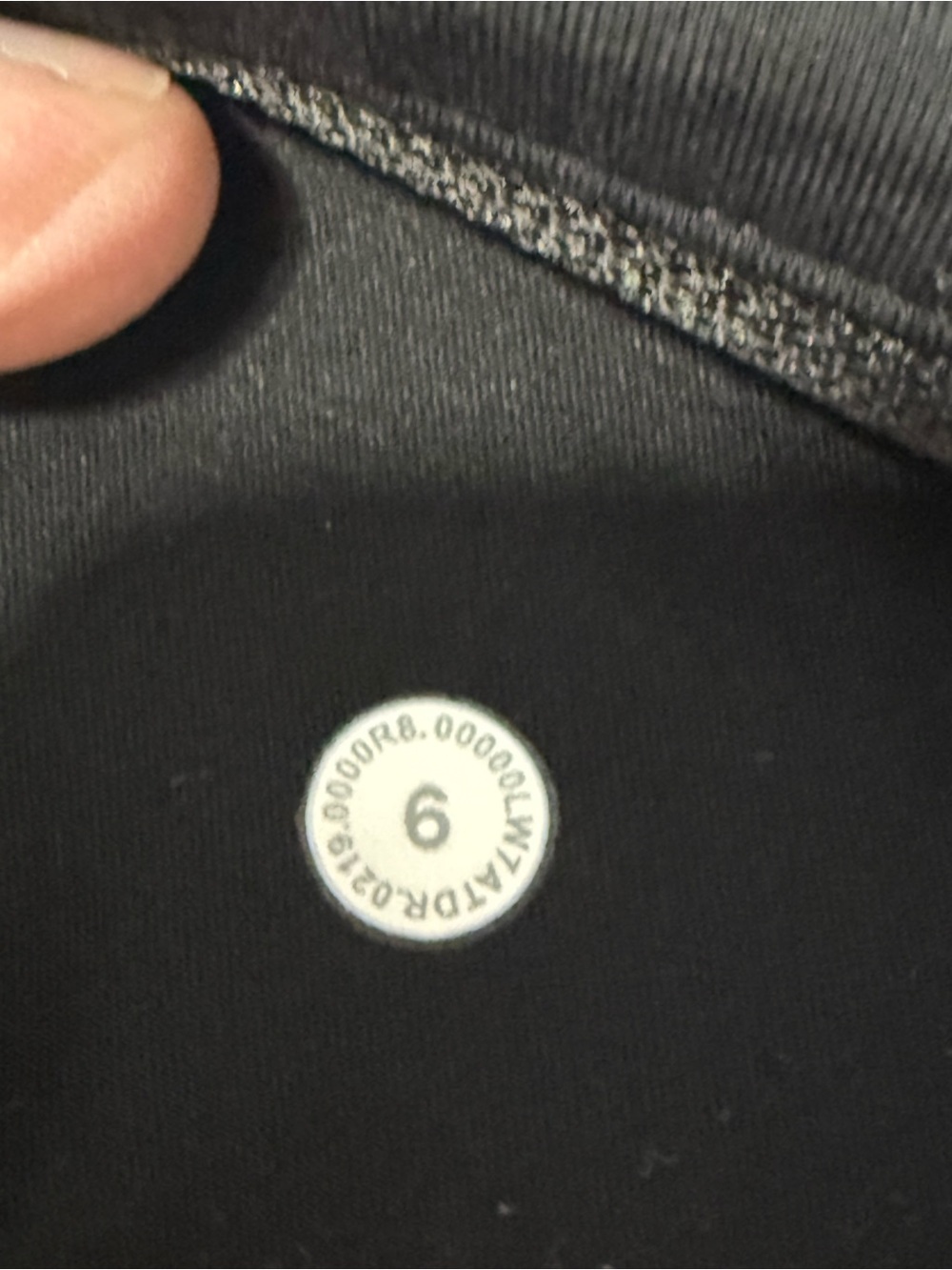 Lululemon Speed Up Shorts size 6 - Picture 4 of 10
